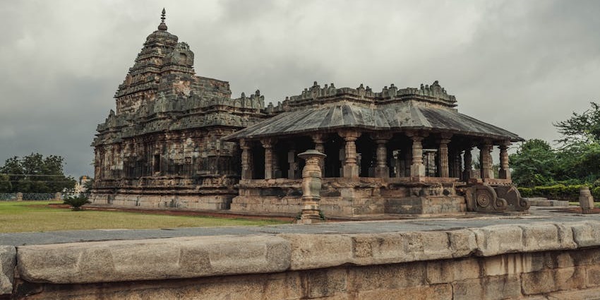 Kaiwara Thathaiah Ashram, a peaceful spiritual retreat among places to visit near Kaiwara.
