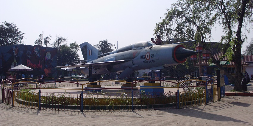 A relic of the Indian Air Force’s MiG-21 fighter jet is displayed, one of the best places to visit near Eco Park Kolkata.