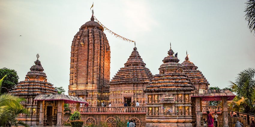 Puri Jagannath Temple in Odisha, with detailed white architecture and a flag on top, is among the places to visit near Bhubaneswar within 200 km.