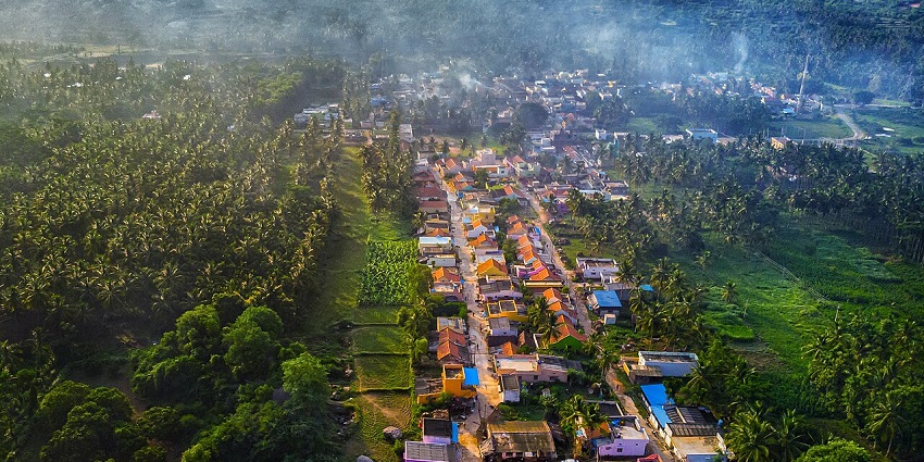 Koothagal village in Ramanagara with vibrant houses, one of the places to visit in October near Bangalore.