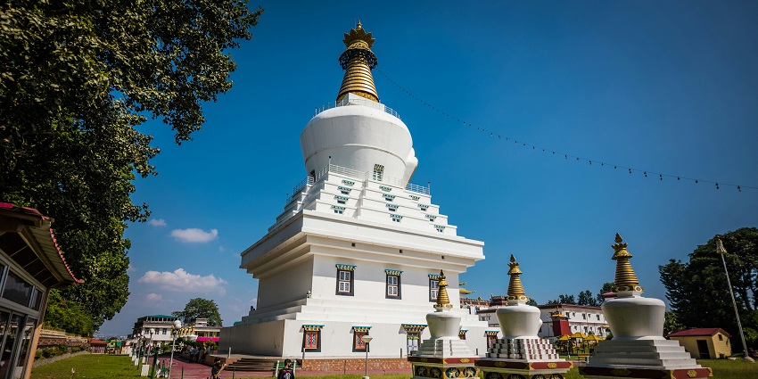 Shedup Choepelling Temple with traditional Tibetan architecture and peaceful surroundings.
