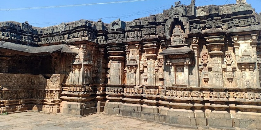 Trikuteshwara Temple in Gadag depicts intricate stone carvings and tiered temple architecture.
