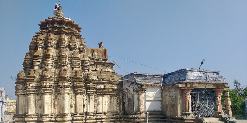 Venu Gopala Swamy Temple, an ancient temple with stunning architecture and carvings.
