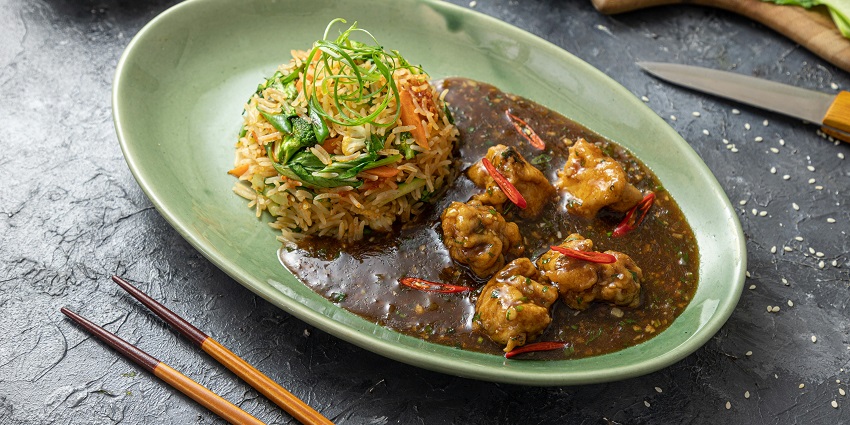 Veg fried rice and Manchurian served at Ananda Multi-Cuisine Restaurant, one of the best veg restaurants in Port Blair.