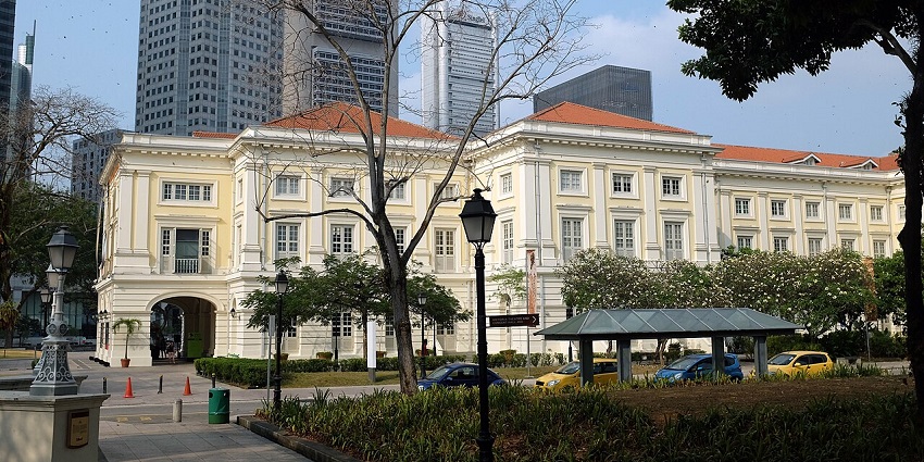 Front view of the Asian Civilisations Museum in Singapore with heritage architecture, one of the iconic museums in Singapore.