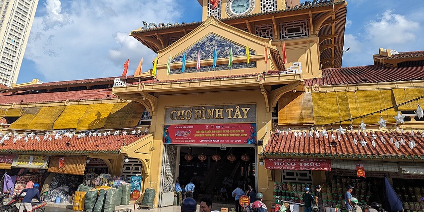 A view of the entrance of the Binh Tay Market complex in Ho Chi Minh City, Vietnam.
