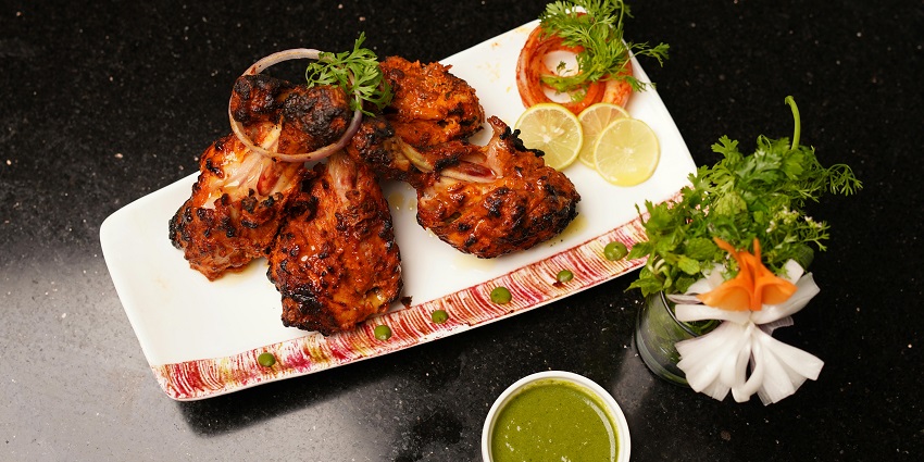 Tandoori chicken served at Masala Zone, one of the famous Indian restaurants in Turkey.
