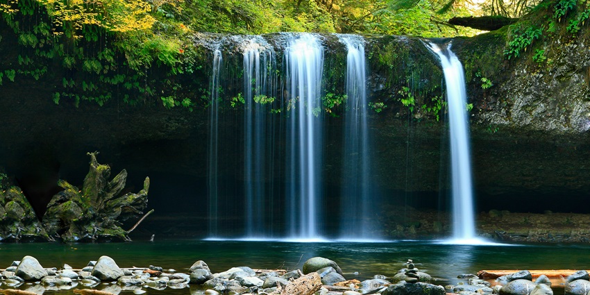 Menal Waterfall showcases the natural beauty and serenity of waterfalls in Rajasthan.