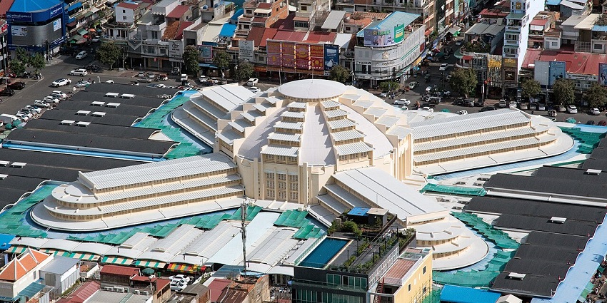 Aerial view of Phnom Penh Central Market, a popular spot for shopping in Cambodia.
