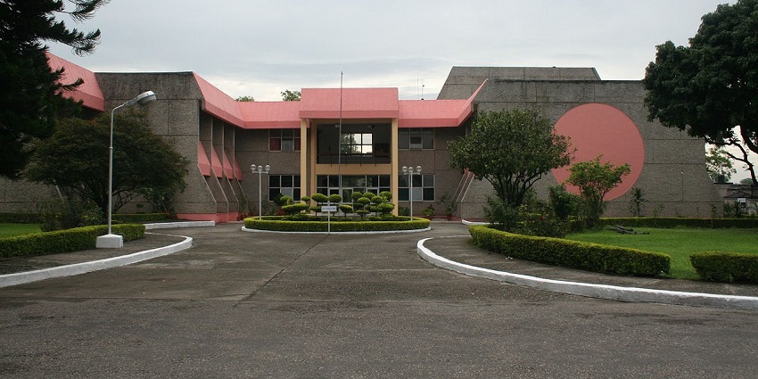 Front view of the Wadia Institute of Himalayan Geology in Dehradun, one of the iconic museums in Uttarakhand.