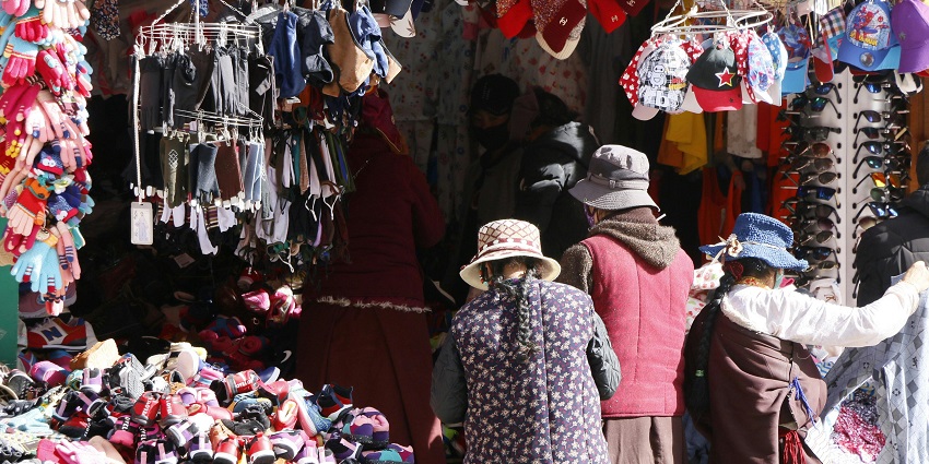 Clothes on display at Zabeel Park Flea Market, one of the top flea markets in Dubai.

