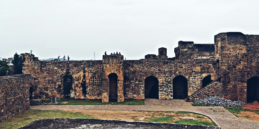 Zorawar Fort featuring sturdy stone walls and historic military architecture.