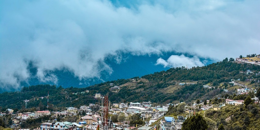 The best time to witness snowfall in Arunachal Pradesh is from October to March.