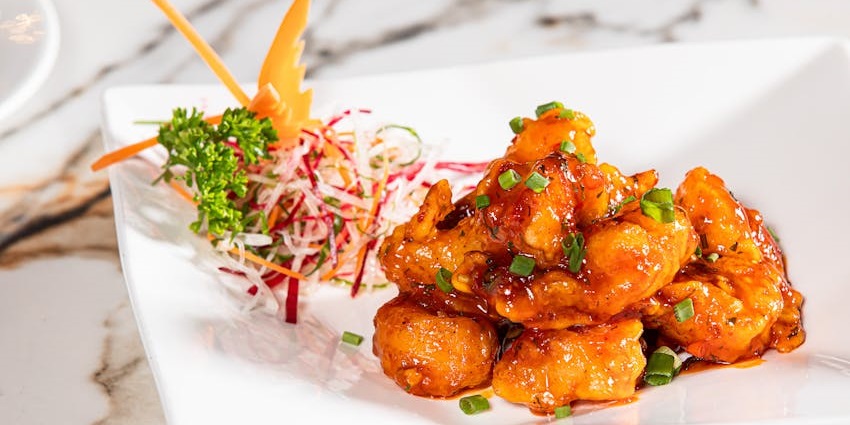 Spicy chilli chicken at Himalayan Delight in Lachung, one of the top restaurants in Lachung.