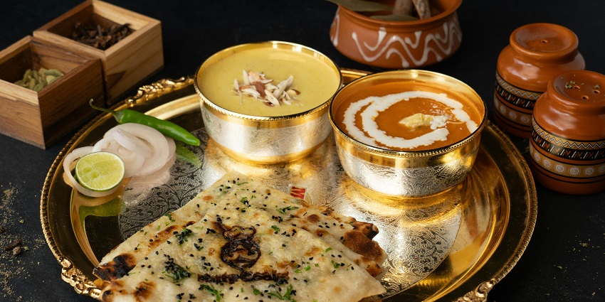 Indian thali with dal and naan at Shree Monami Marwari Bhojnalaya, famous veg restaurants in Shillong.
