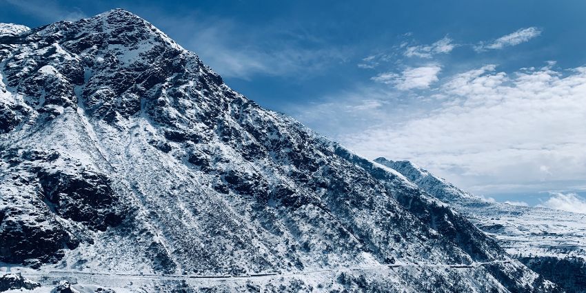 Keep these tips in mind for a seamless experience during the snowfall season in Sikkim.