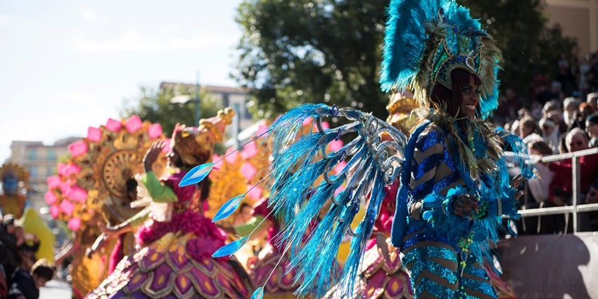 Experience the traditional music and dance forms at Junkanoo festivities by various groups.