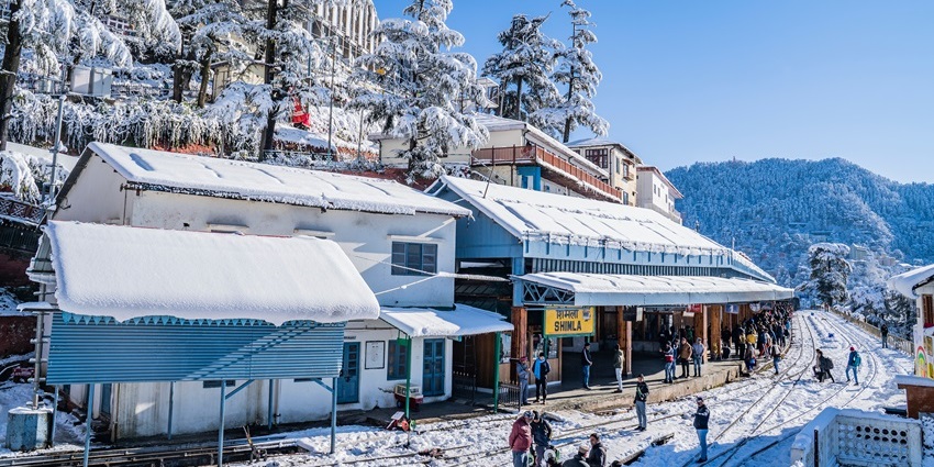 The scene from first snowfall in Shimla Railway Station India - Snowfall in India in Janaury