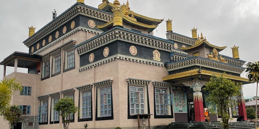 Snowfall in Arunachal Pradesh transforms Tuting into a paradisiacal destination.